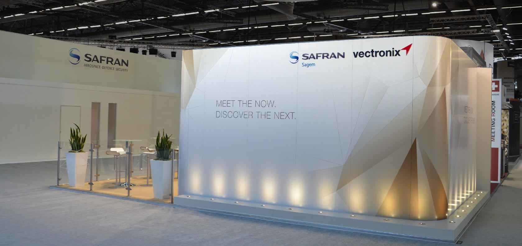 Safran Vectronix exhibition stand design - exterior